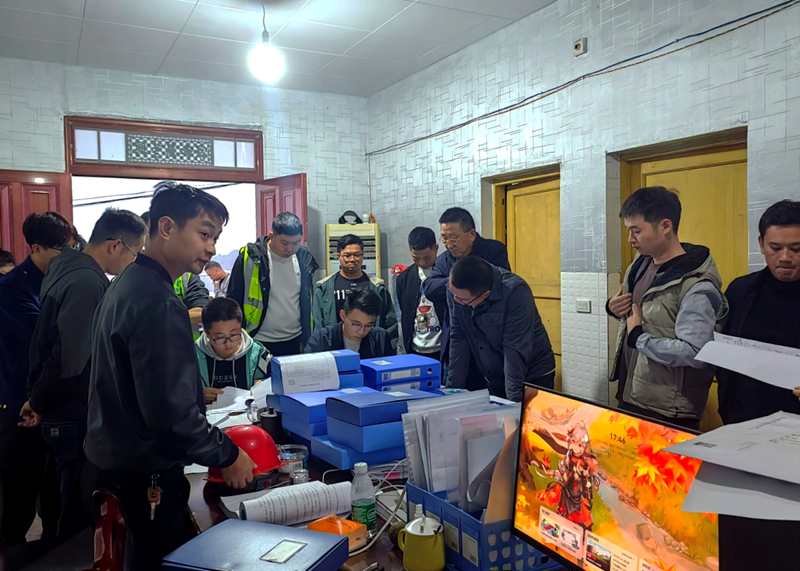 1731058678352317.png 建投建工一曼新城排水整治项目(二标段)迎接多部门联合检查 (1).png