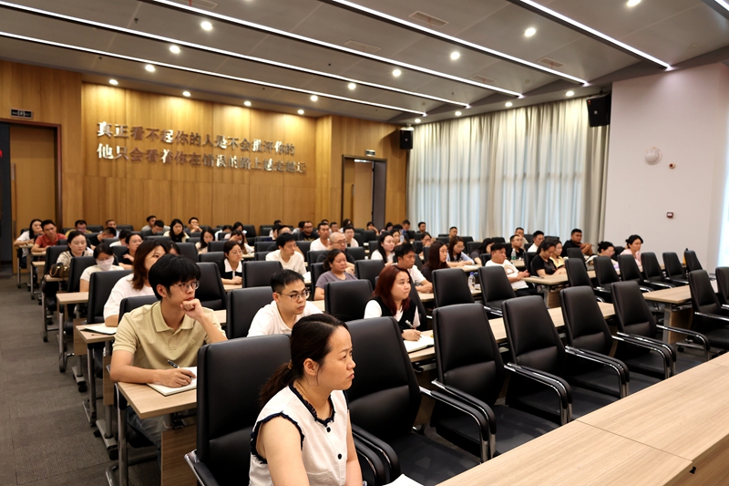 1749517224860775.jpg 宜宾建投建工开展票据运用实操培训 (2).JPG