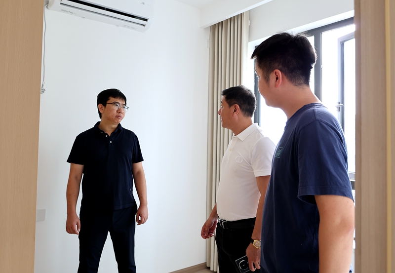 1755847531773405.jpg 宜宾建投建工“送清凉”到一线 情系员工保障项目建设稳步推进.JPG